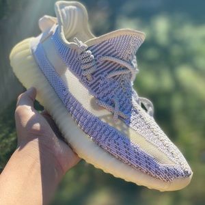 Yeezy 350 Statics “Non Reflective”